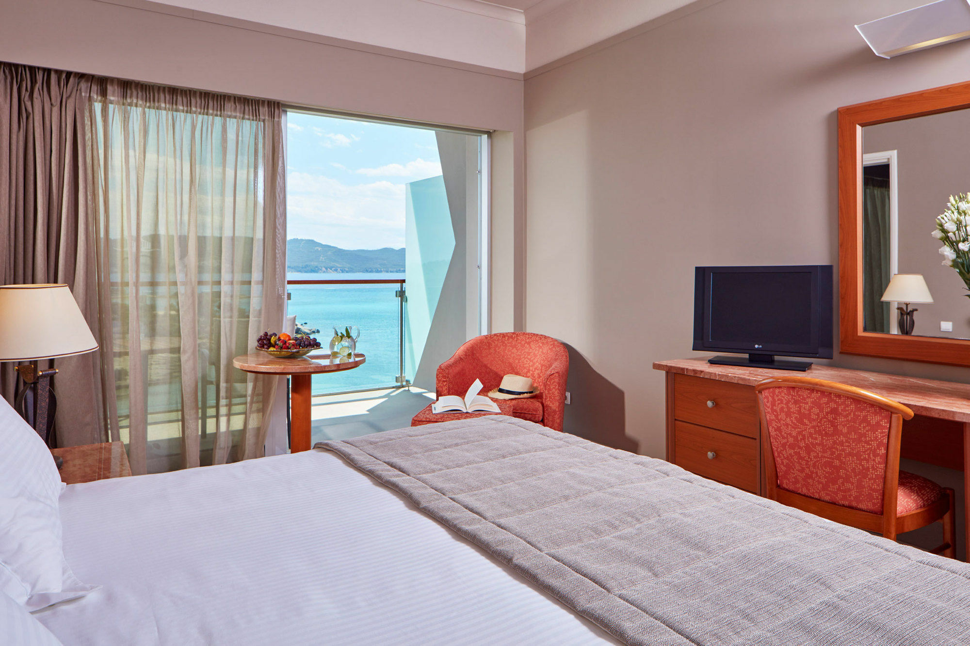 Aks Hinitsa Bay Hotel Pórto Héli Kültér fotó